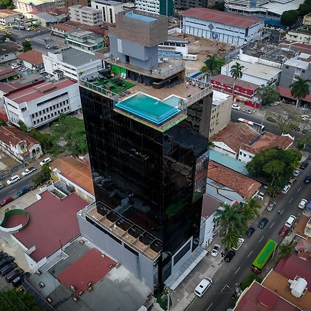 Innfiniti Hotel & Suites Panama-Stad Buitenkant foto