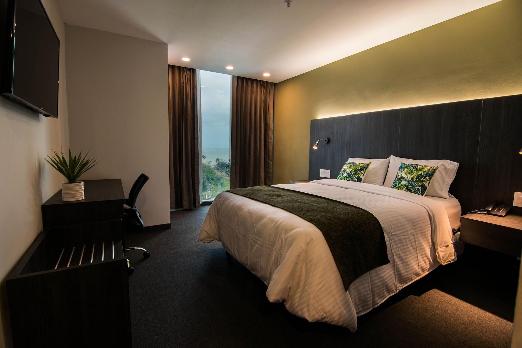 Innfiniti Hotel & Suites Panama-Stad Buitenkant foto
