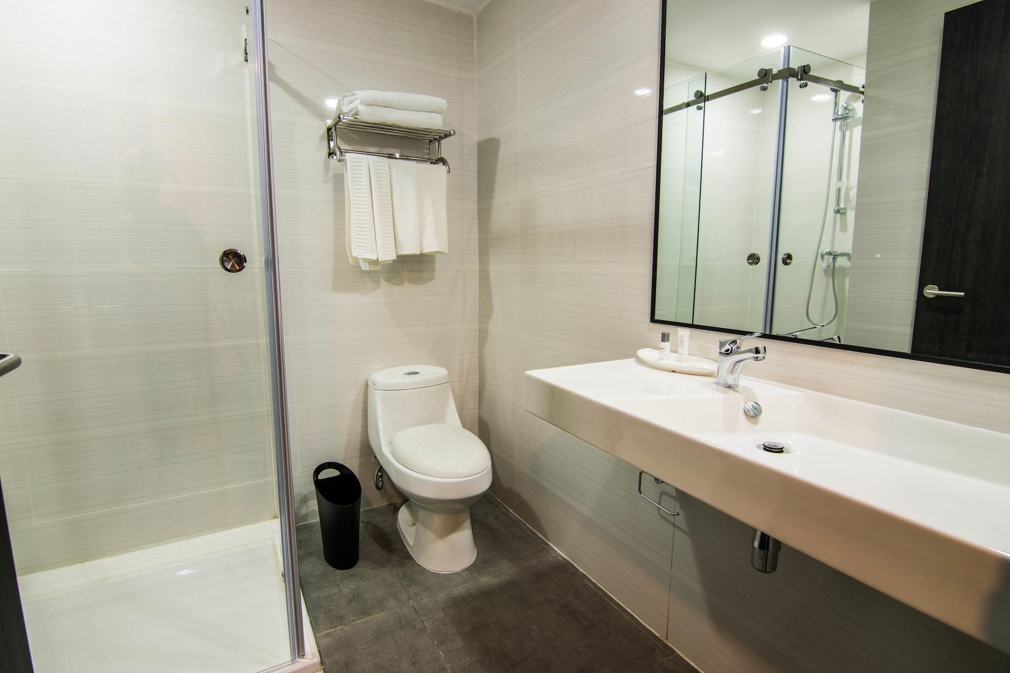 Innfiniti Hotel & Suites Panama-Stad Buitenkant foto