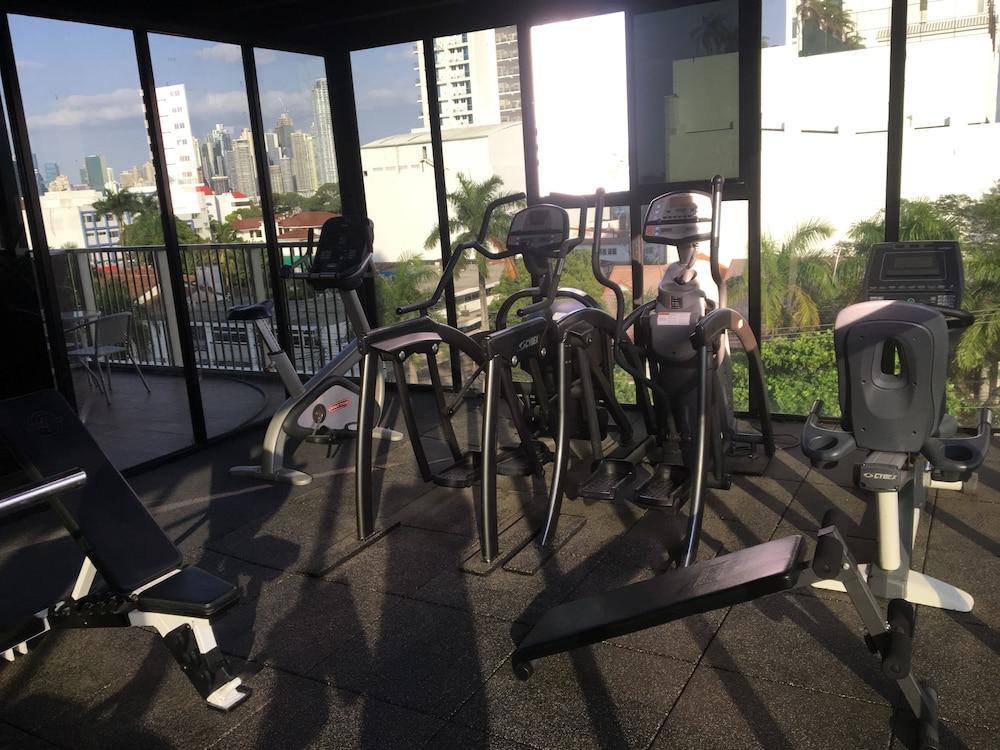 Innfiniti Hotel & Suites Panama-Stad Buitenkant foto