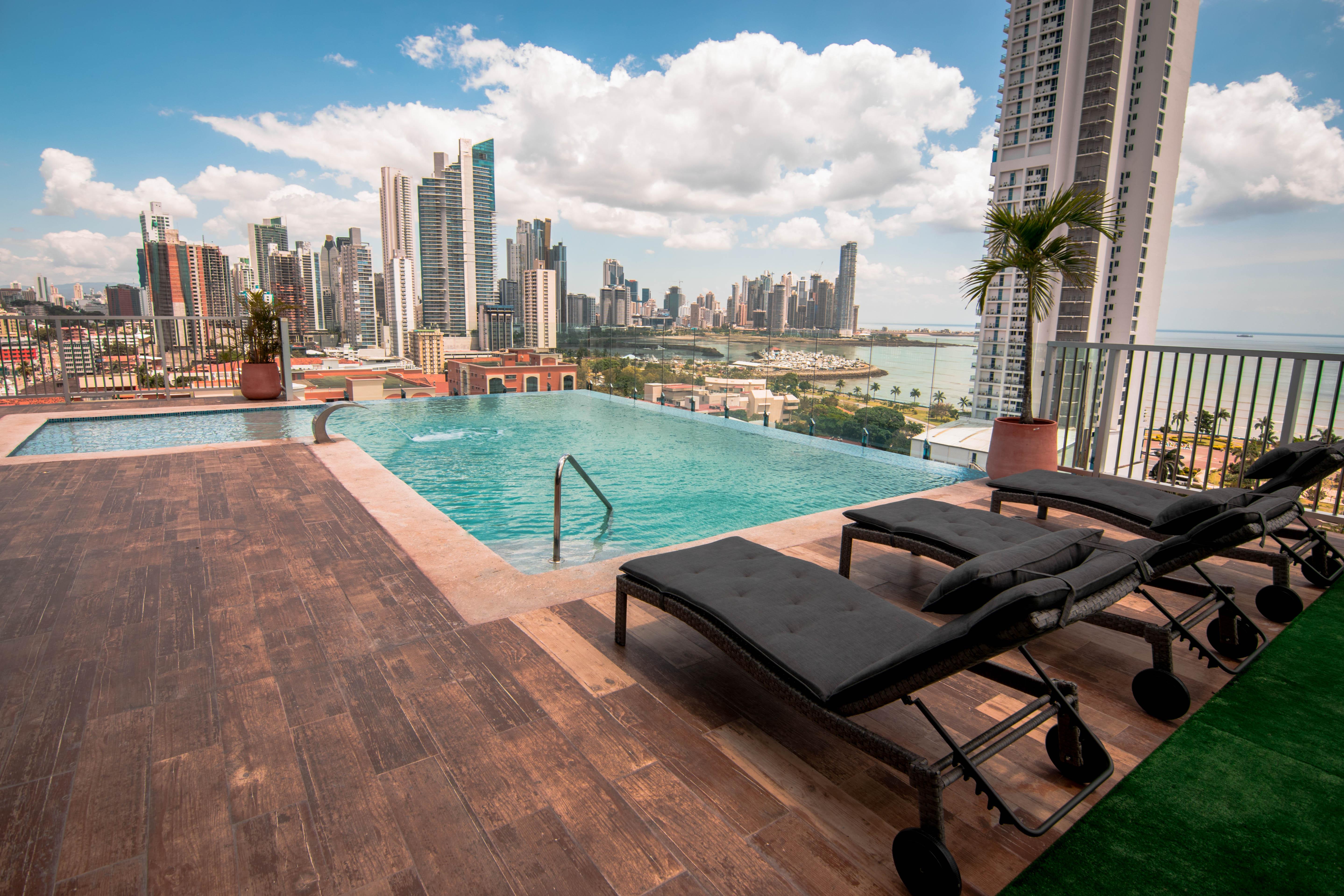 Innfiniti Hotel & Suites Panama-Stad Buitenkant foto