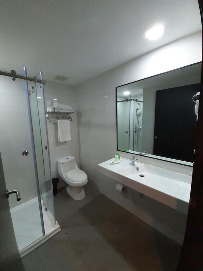 Innfiniti Hotel & Suites Panama-Stad Buitenkant foto